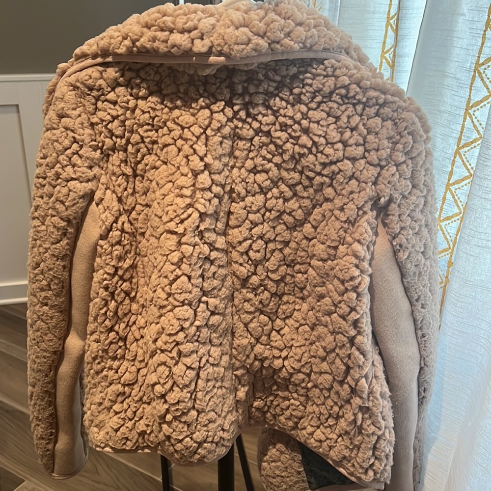 Coat - Picture 3 of 4